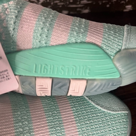 Adidas Trae Young 2 - Picture 9 of 9